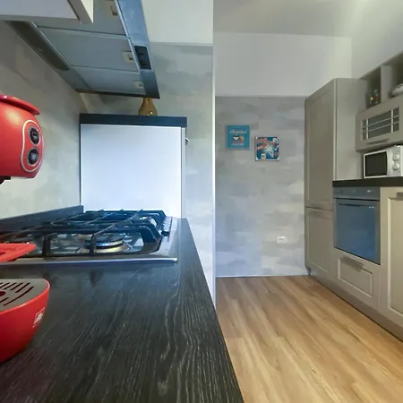 Apartment Jhhit - In The Heart Of Near The Colosseum *