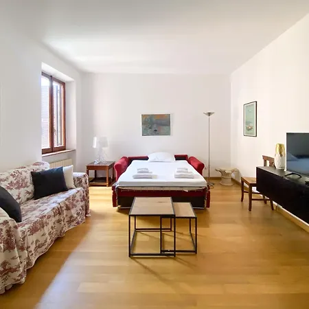 Jhhit - In The Heart Of Near The Colosseum Apartment