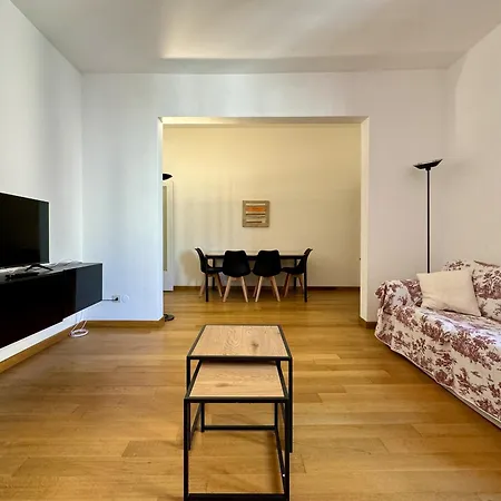 Jhhit - In The Heart Of Near The Colosseum Apartment *